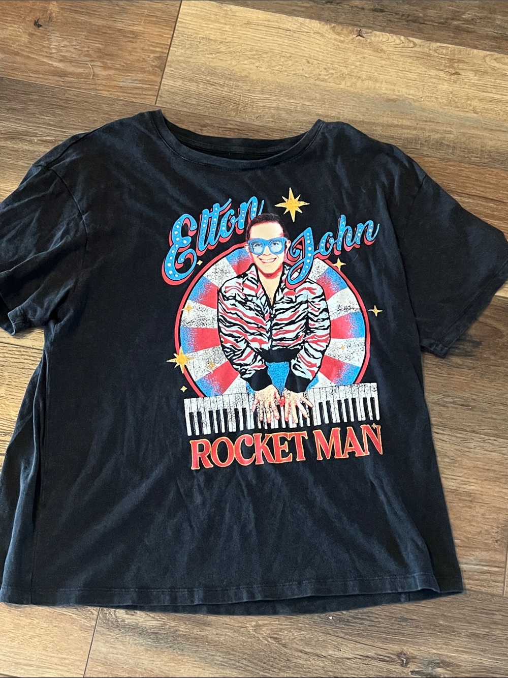 M Elton John 'Rocket Man' Short Sleeve Graphic Tee Shirt
